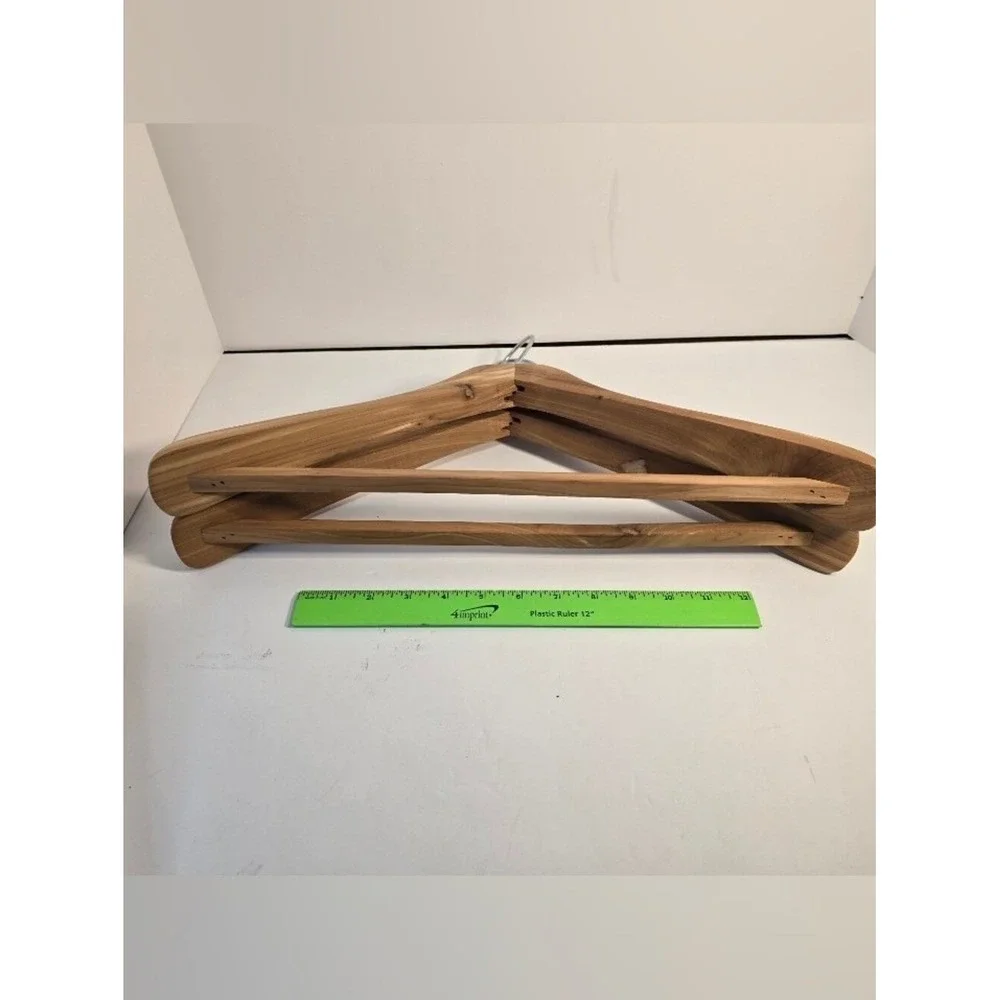 Set‎ of 2 Wide Shoulder Wooden Suit Hangers Natural Wood Heavy Duty Coat Hangers